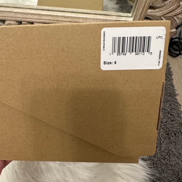 100% Authentic YEEZY FOAM RNR - Picture 6 of 9